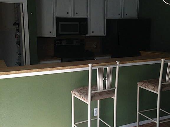 4th image of 10901 Glenwolde Dr #10901