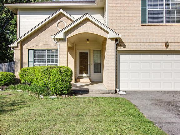 3rd image of 607 Steven Dr