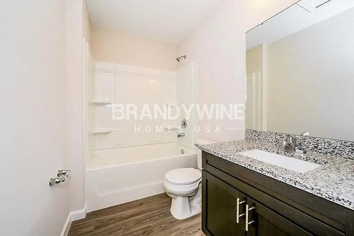 574 Kit St — Photo 20