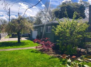 102 S Church St, Phoenix, OR 97535