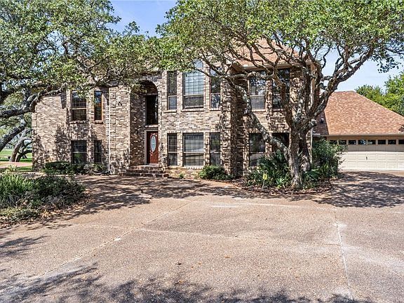 3rd image of 505 Spyglass St