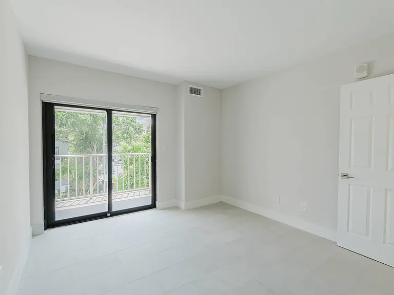 Legacy at South Miami — Photo 15