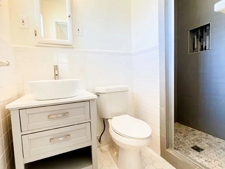 6461 Danbury Ln — Photo 24