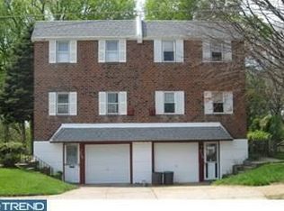 9108 Springview Rd, Philadelphia, PA 19115