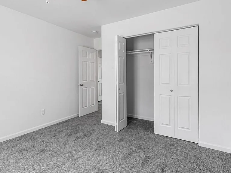 481 S Laporte Dr — Photo 12
