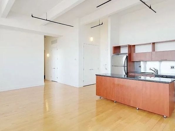 970 Kent Ave APT 302
