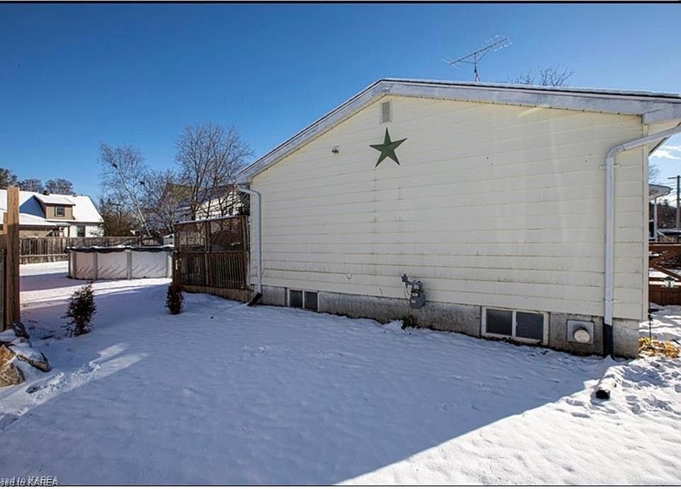 135 Elm St, Gananoque, ON K7G 2T1 MLS 40462628 Zillow