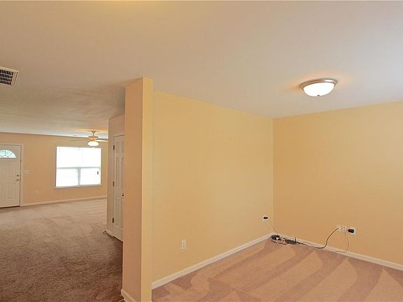 5th image of 2302 Yy Sidney Porter Dr