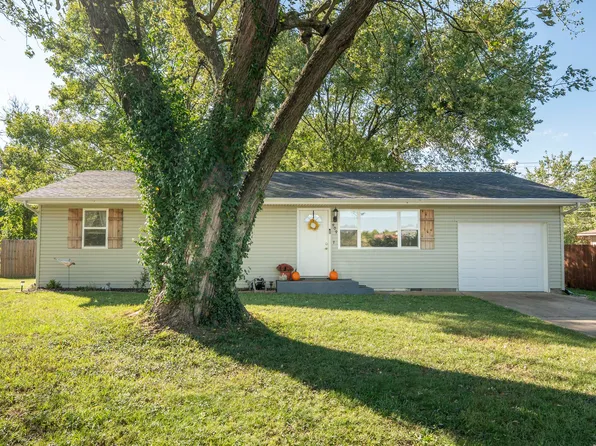 909 Hamilton Street, Mt Vernon, MO 65712