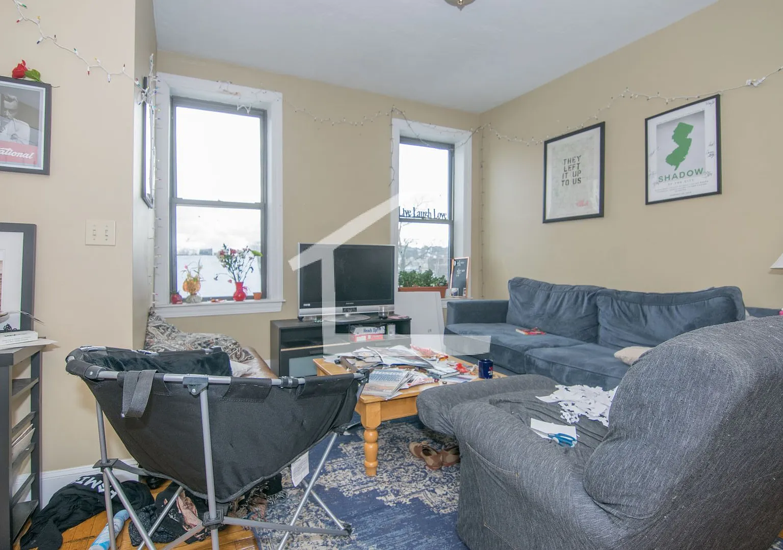 Amazing 4 bed 2 bath in Allston — Photo 2