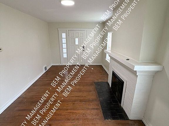4th image of 4427 Agnes Ave