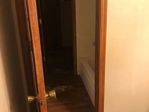4th image of 10108 S Klein Ave