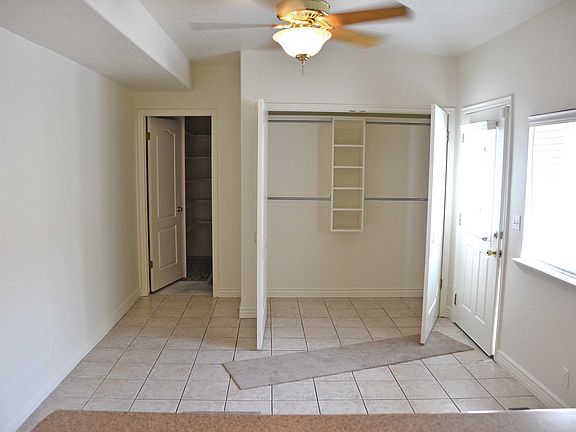 4th image of 94 S 1820th St S