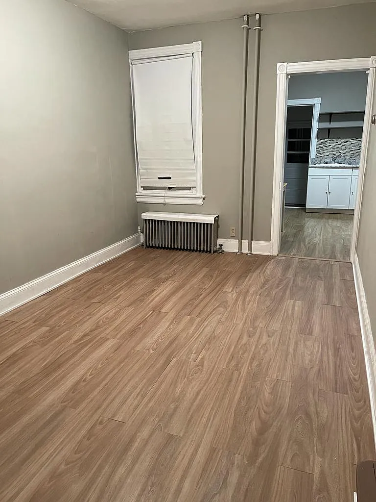 4 bed, 1241 sqft, $1,995 — Photo 4