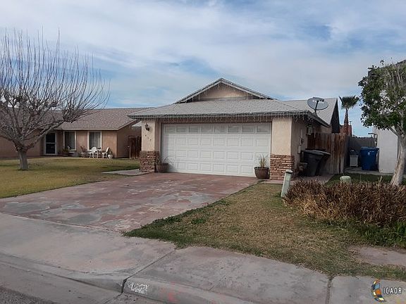 3rd image of 417 Arroyo Seco Ln