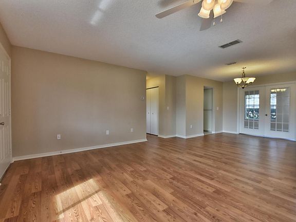 5th image of 10255 SE 179th St