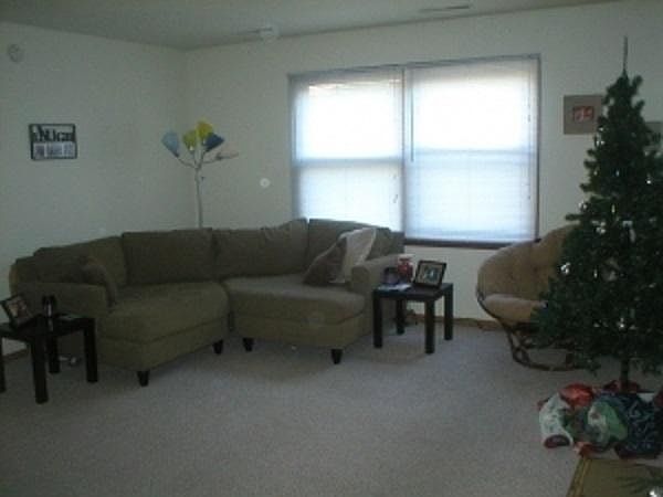 2nd image of 922 E College St APT B3