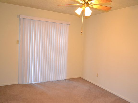 4th image of 3316-3318 Bluestem Cir