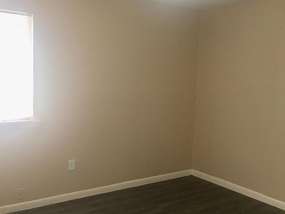 4th image of 3319 Palm Ave