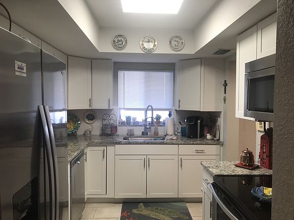 3rd image of 3548 Lake Bayshore Dr
