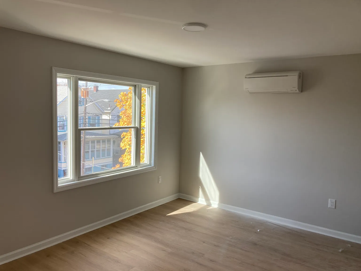 2 bed, 980 sqft, $2,995 — Photo 3