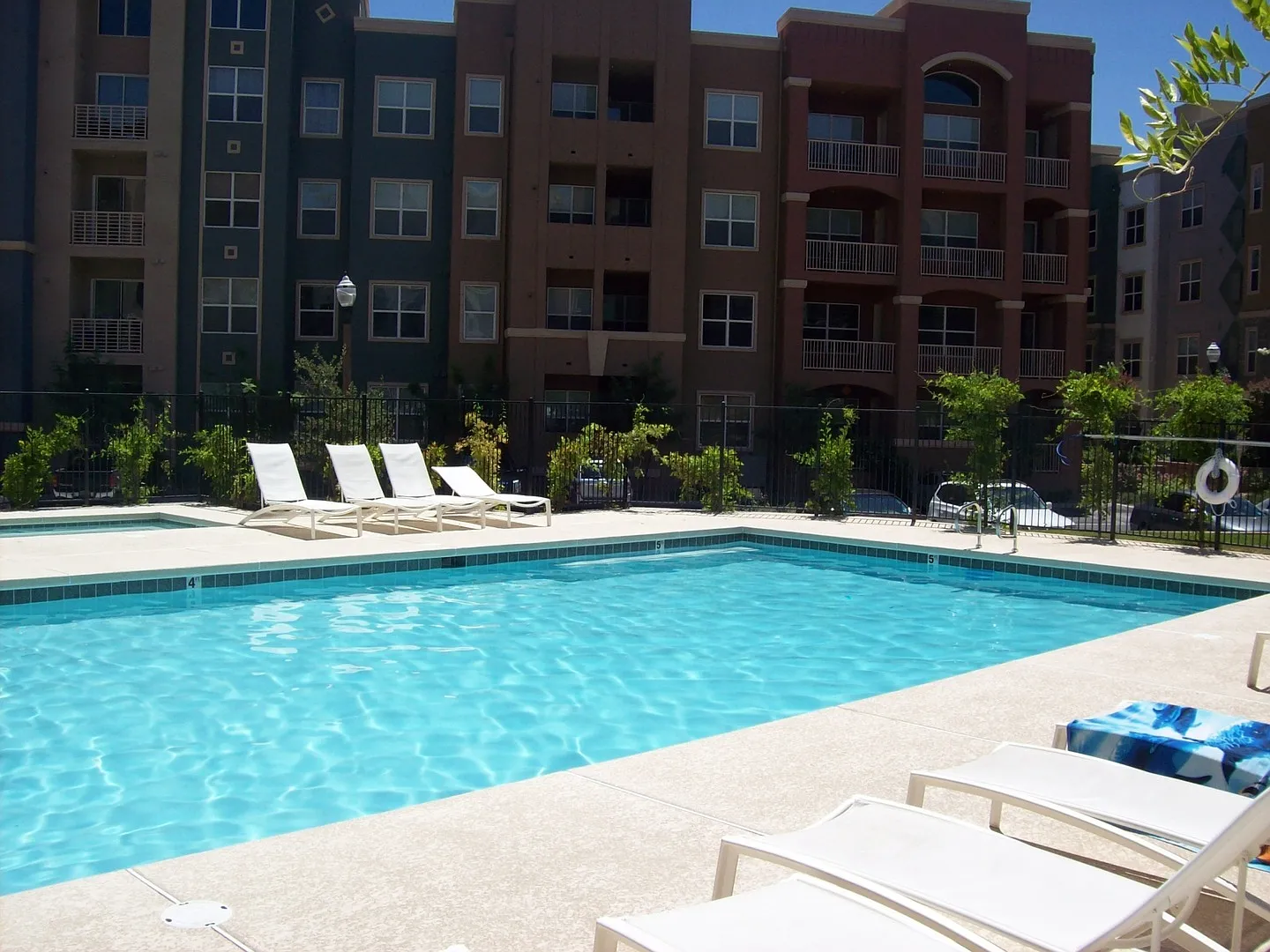 Upgraded 4th floor unit in upscale guard gated community just South of the Strip — Photo 2
