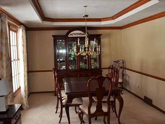 5th image of 11825 Quail Woods Dr