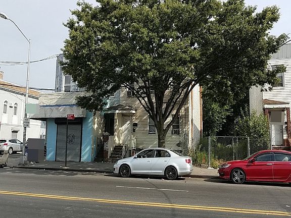 5th image of 17018 Liberty Ave