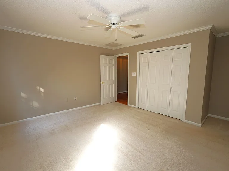 1054 Ridge Rd — Photo 30