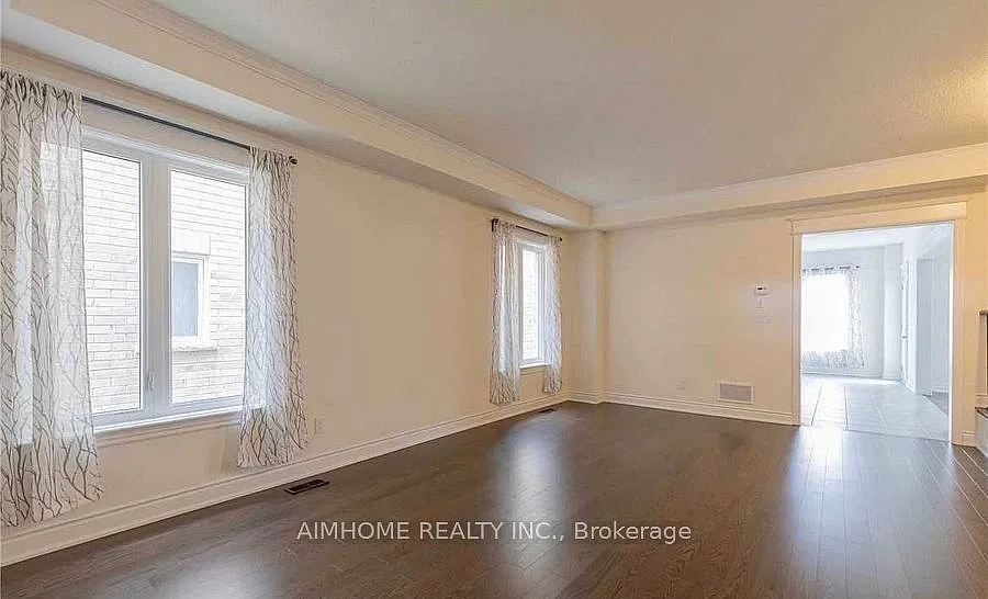 4 bed, $3,600 — Photo 3