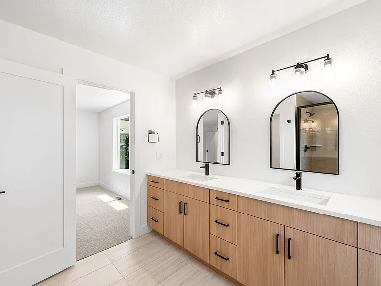 4656 W 9th Ave — Photo 12