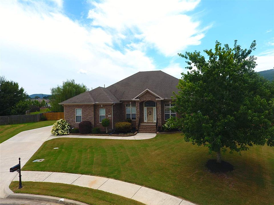 1st image of 7520 Parktrace Ln SE