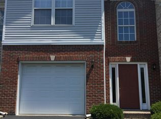 736 Running Creek Dr APT 3, Shepherdsville, KY 40165
