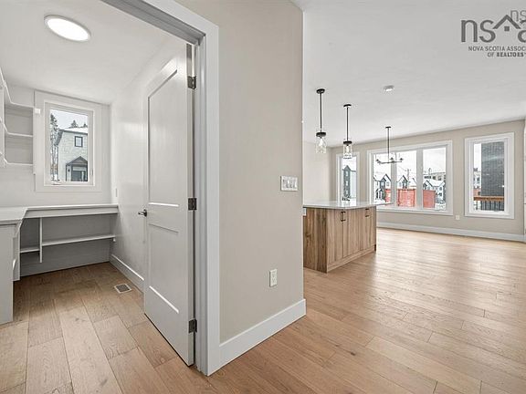 4th image of 4 Gardenia Way #Gw001
