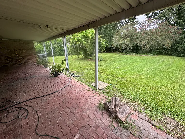 695 Maxine Dr — Photo 20