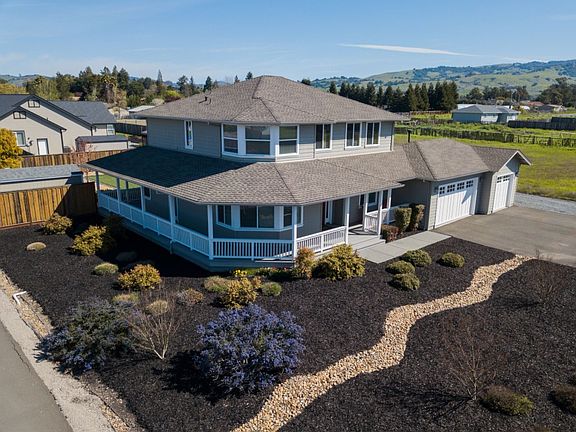 2nd image of 1937 Alice Dr