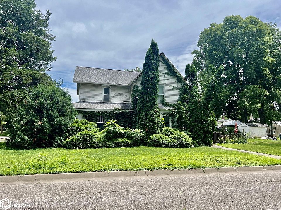 2nd image of 1002 High Ave E