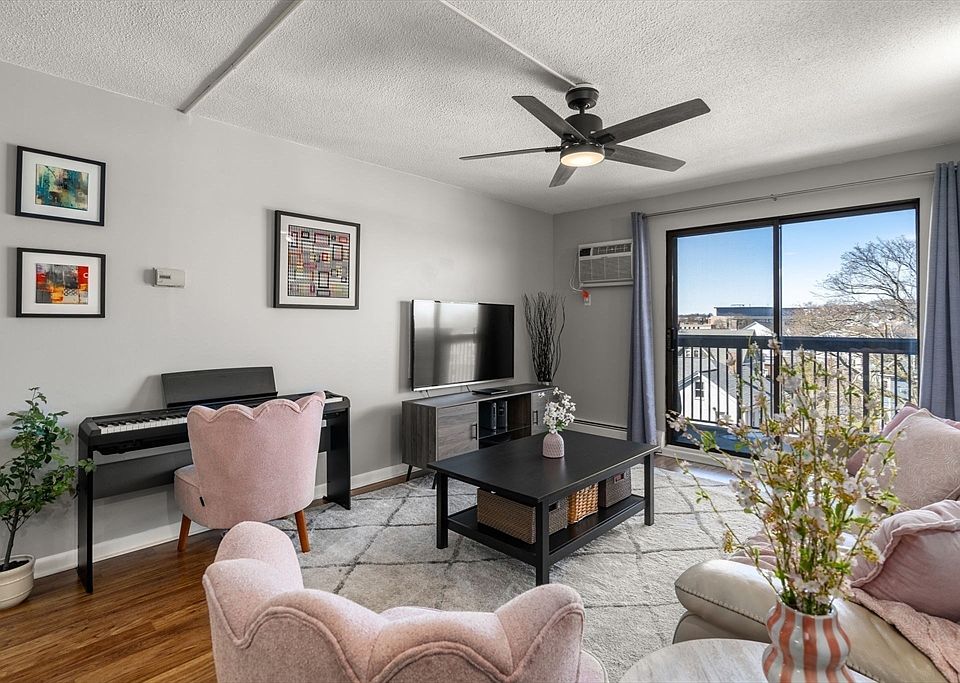 1st image of 10 Williams St APT 45
