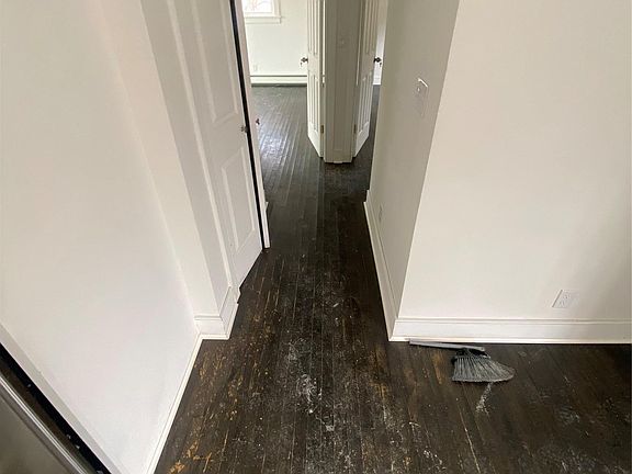 3rd image of 18 S 28th Street