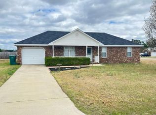 3365 Sportsman Dr, Dalzell, SC 29040