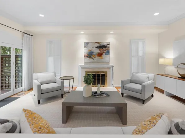 4667 Kenmore Dr NW, Washington, DC 20007