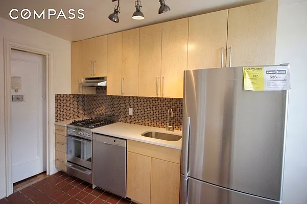 Rented by Compass | media 19