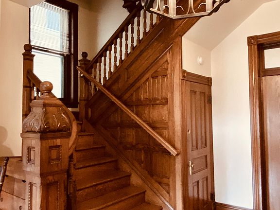 3rd image of 56 Broadway #1