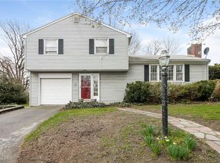 57 Reise Ter, Portsmouth, RI 02871