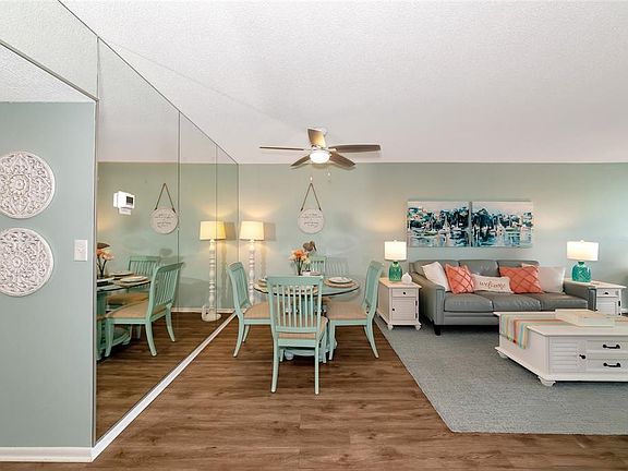 5th image of 7461 W Country Club Dr N APT 203