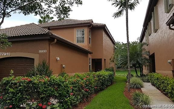 2nd image of 1588 Veracruz Ln