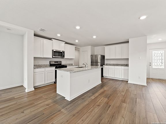 5th image of 4022 Belby Fields