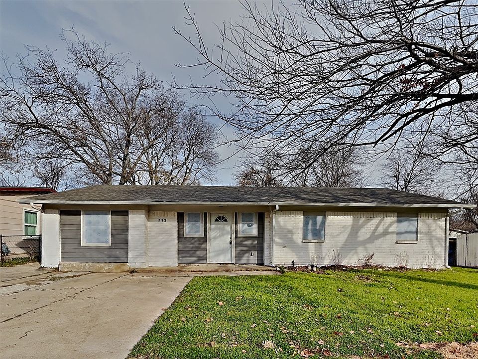 4713 Burton Ave Fort Worth TX 76105 Zillow