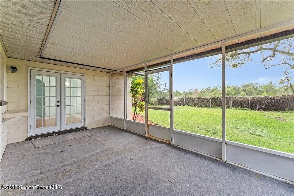 3 bed, 2.0 bath, 1401 sqft, $2,200 — Photo 4