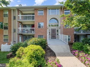 1923 Wilson Ln APT 102, Mc Lean, VA